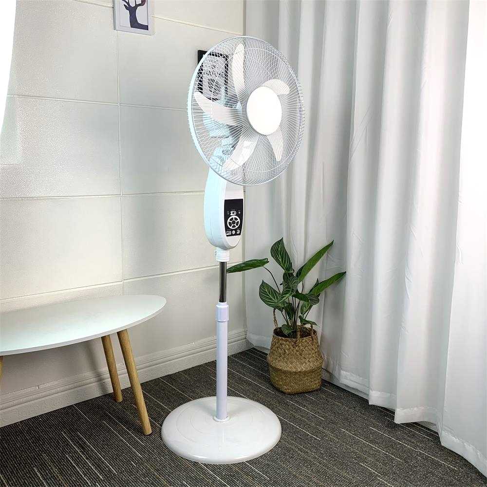 NationalLine 18โ Rechargeable Stand Fan
